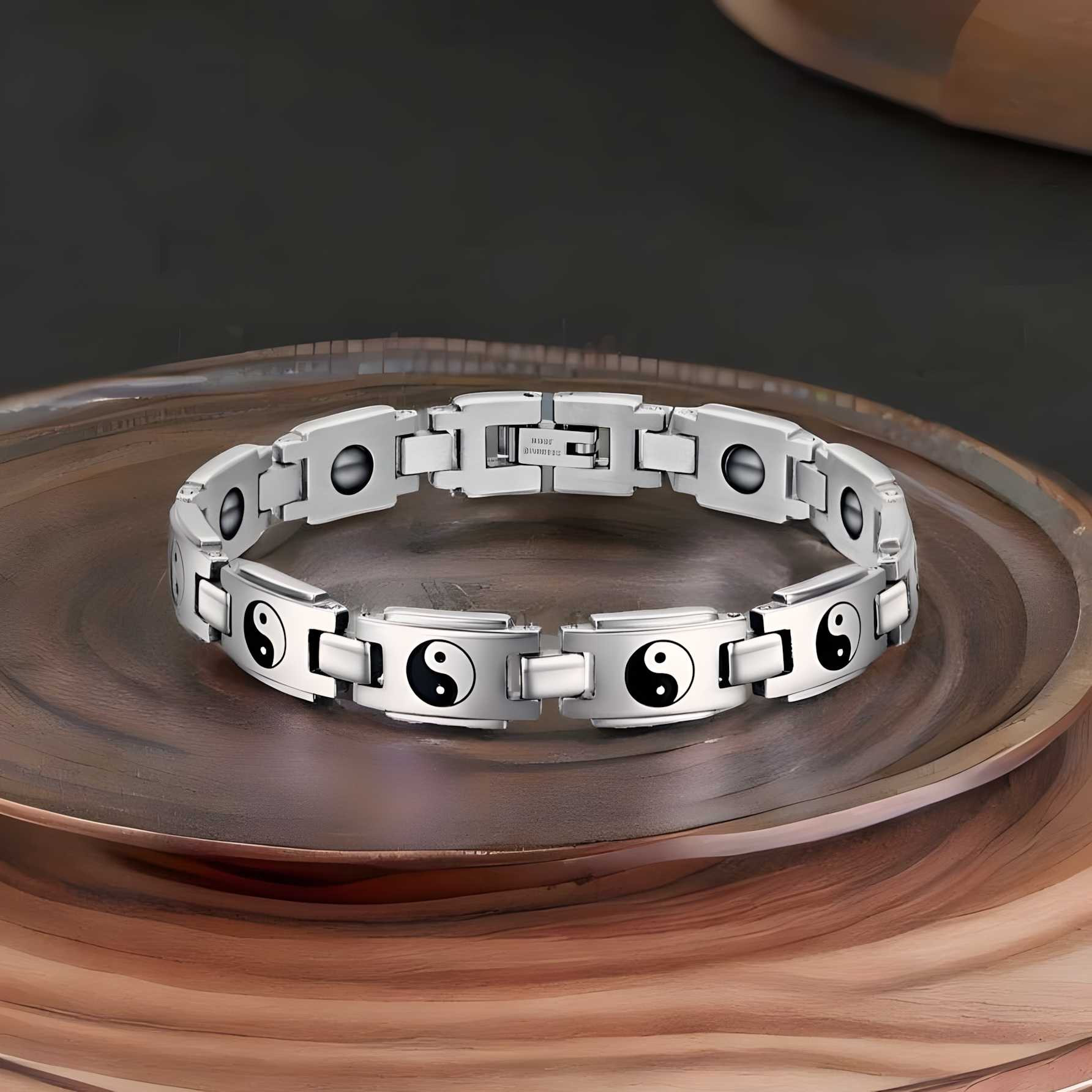 Stainless steel bracelet with taiji yin and yang symbol 2449