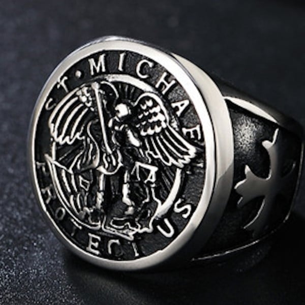 Bague blanc homme saint michael chevaliere croix acier