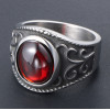 Bague homme chevaliere acier pierre rouge ovale