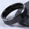 Anello da uomo in tungsteno nero con bordi smussati personalizzabili
