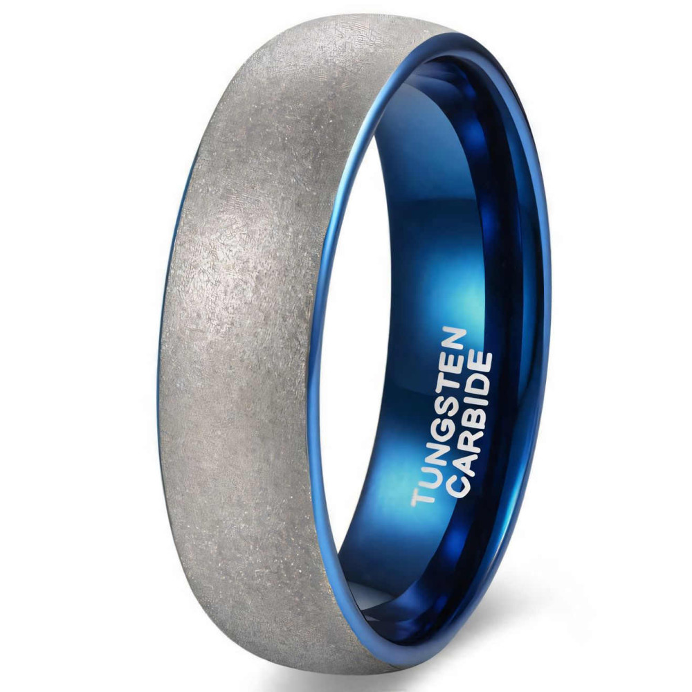 Anello da uomo personalizzato con anello in tungsteno spazzolato oro