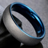 Anello da uomo personalizzato con anello in tungsteno spazzolato oro