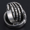 Bague homme acier main de squelette