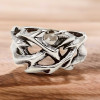 Anello da uomo con anello di spine gotiche