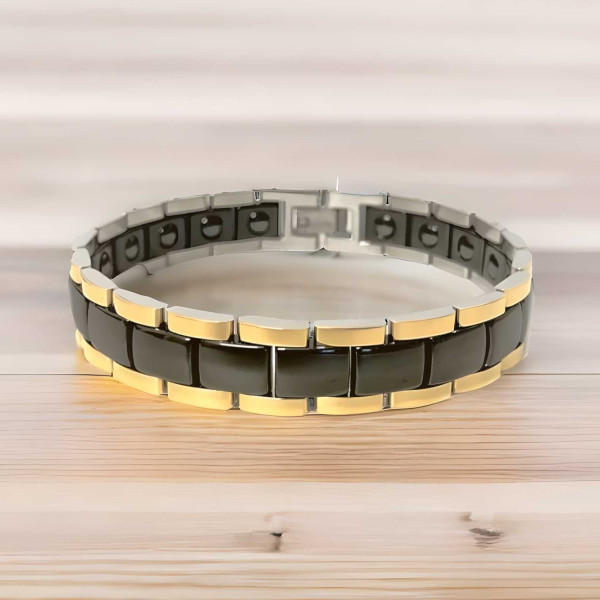 Zwarte keramiek herenarmband met vergulde magneetketting