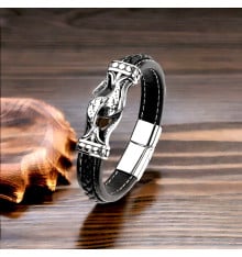 Herenarmband van zwart gevlochten leer met Keltische knoop en stalen sluiting