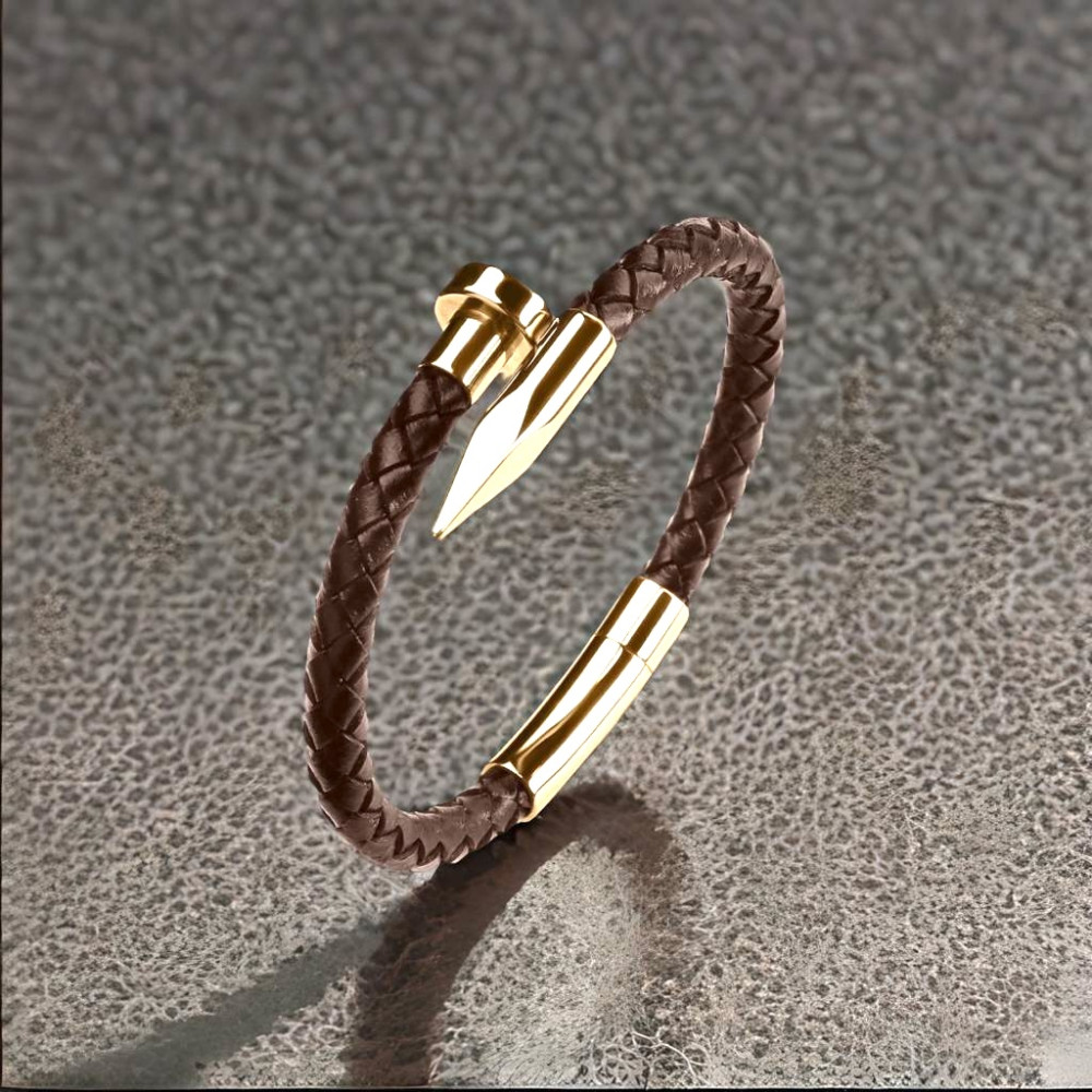Bracciale in Pelle Intrecciata da Uomo con Chiodo e Chiusura in Acciaio