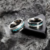 Anello da matrimonio personalizzabile in titanio e turchese, incisione disponibile