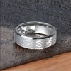Anello in tungsteno celtico personalizzabile da uomo