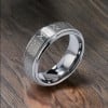 Anello da uomo in tungsteno con rune vichinghe personalizzabili