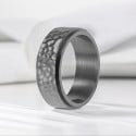 Anello da uomo antistress rotante in acciaio martellato personalizzabile