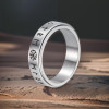 Bague personnalisee homme anti stress tournant acier runes viking