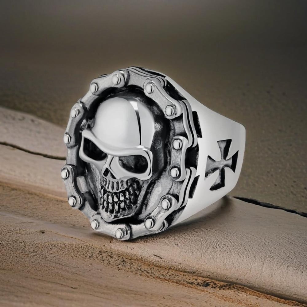 Bague chevaliere homme acier tete de mort chaine moto (Dupliqué)