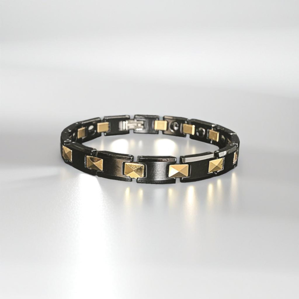 Pulsera de mujer de cerámica negra con baño de oro.