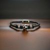 Schwarzes Herren-Lederarmband mit Fußballgeflecht