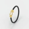 Bracciale da donna in pelle con chiusura ad arco marino in acciaio