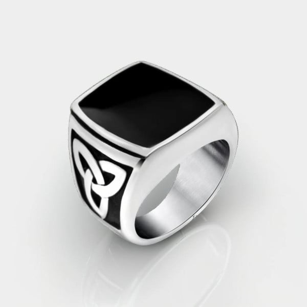 Bague homme chevaliere acier resine noire motif celtique