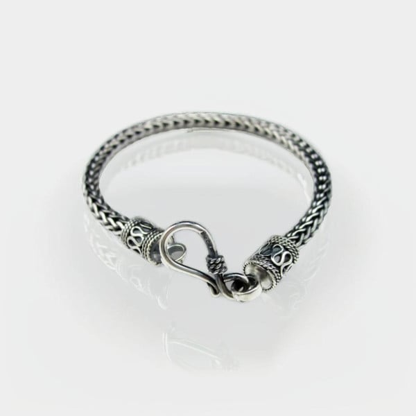 Herrenarmband aus Silberoxid mit balinesischer Netzkette