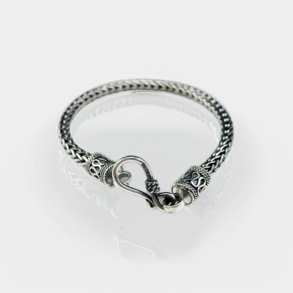 Men's silver oxide bracelet with Balinese mesh chain