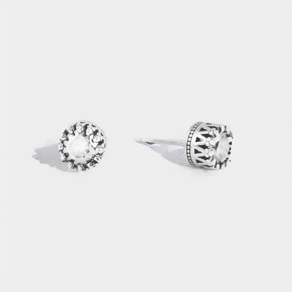 Orecchini a bottone in argento con corona in zirconio