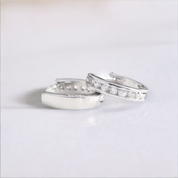 Boucles d'oreilles creoles Argent rhodie serti zirconium