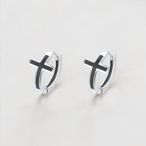 Boucles d'oreilles homme argent croix de malte resine noire