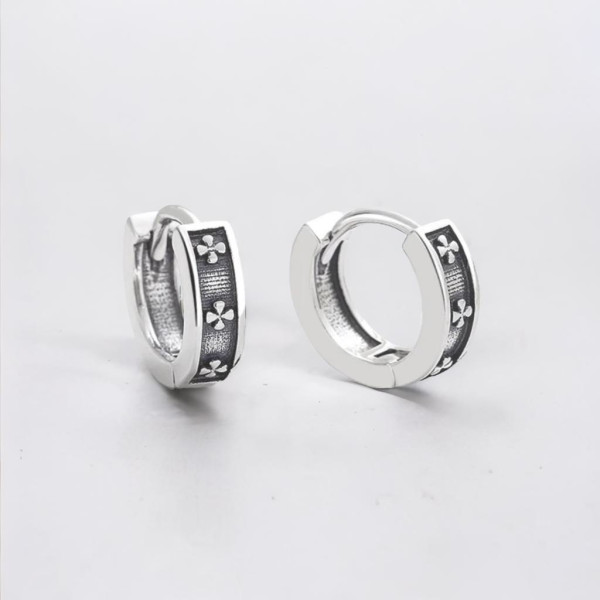 Silver 4-leaf clover hoop earrings