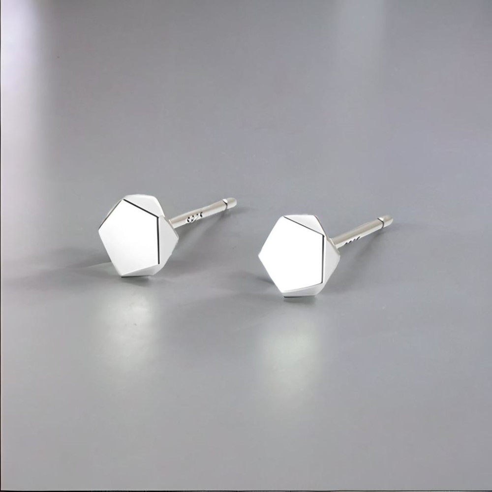 925 silver stud earrings with black four-leaf clover
