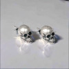 Boucles d'oreilles homme clous tete de mort argent