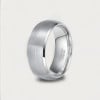 Bague personnalisee homme alliance tungstene dome brosse