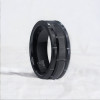 Anillo de tungsteno con ranura dentada personalizable para hombre