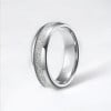 Bague mariage personnalisee alliance dome tungstene fibre blanche