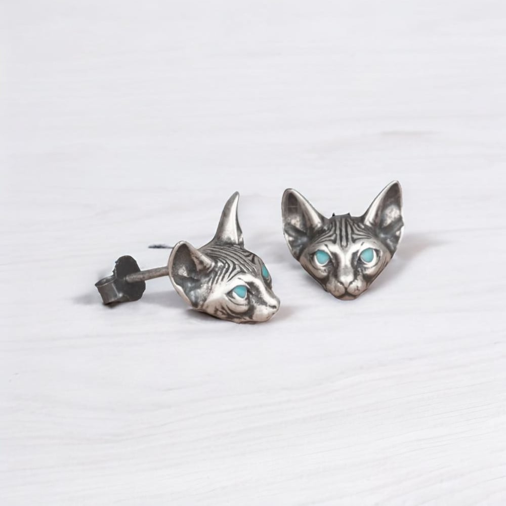 Pendientes de hombre con forma de gato en plata