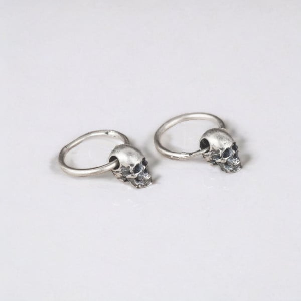 Aros de Plata con Calavera para Hombre