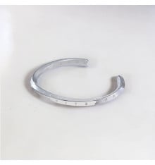Bracciale rigido da uomo in acciaio personalizzato con rune celtiche vichinghe
