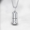 Collar con colgante de hombre personalizado Caja cápsula de acero cruz para grabar personalizar