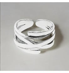 Women's open silver crossed lines ring