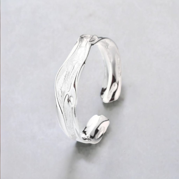 Bague argent ouvert ajustable concave martele