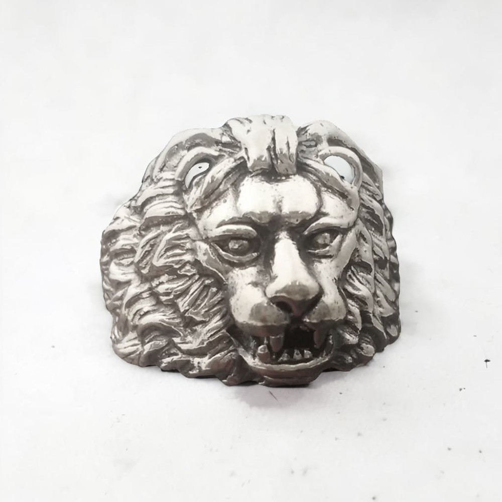 Anello da motociclista cavaliere in argento da uomo con testa di leone