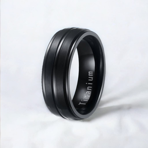 Anello da uomo personalizzato in titanio spazzolato nero da incidere
