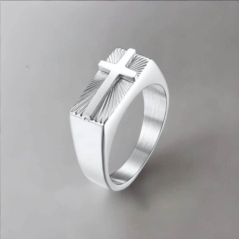 Bague chevaliere acier croix à graver