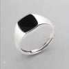 Bague ouverte chevaliere argent resine noir