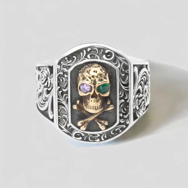 Anello da uomo in argento con teschio aperto da cavaliere