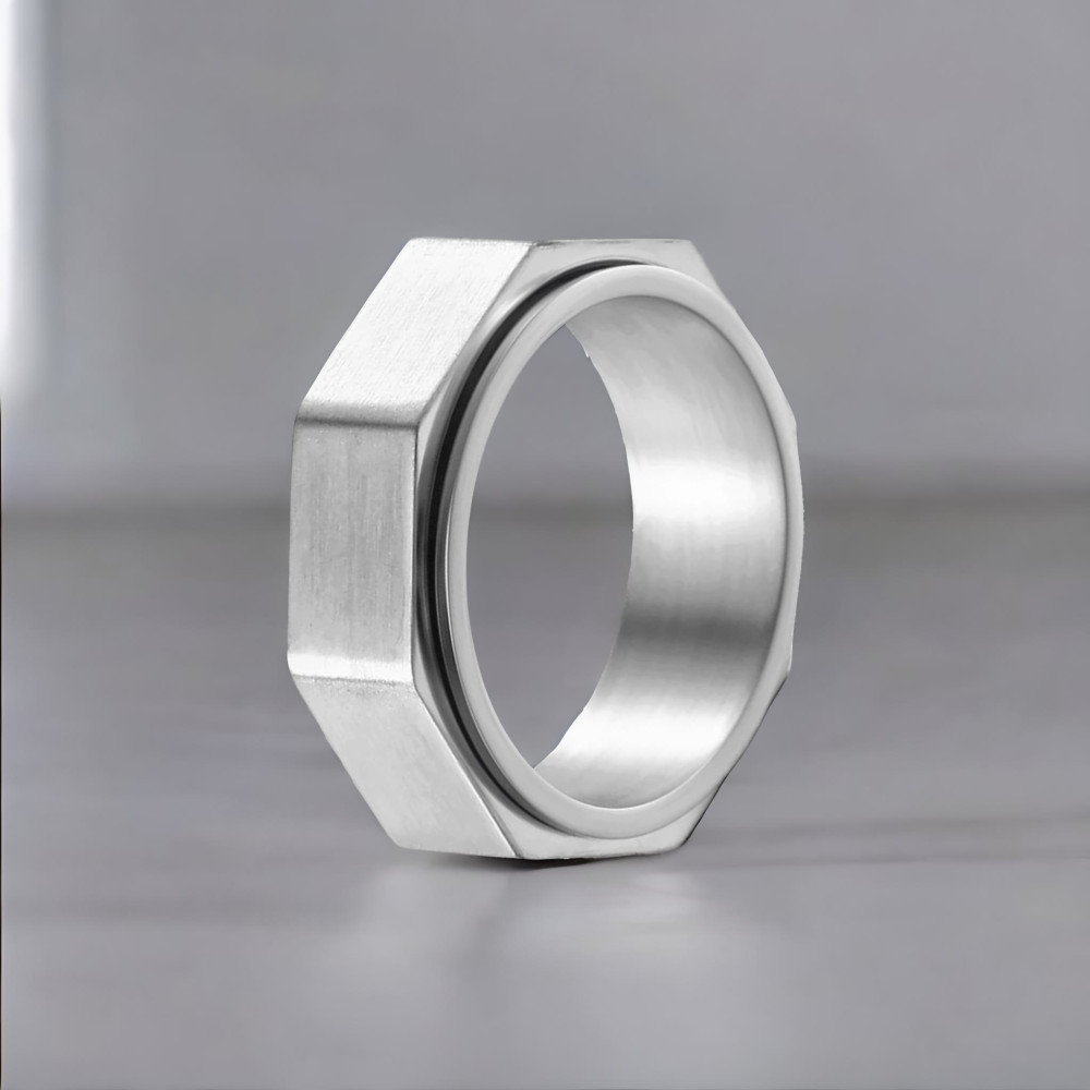 Anti-stress ring rotating nut