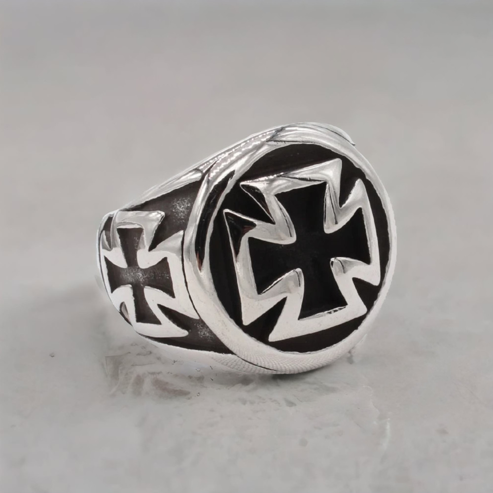 Bague chevaliere homme croix de malte en acier inoxydable