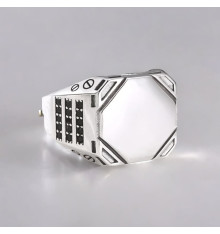 Anello con sigillo ottagonale aperto in argento