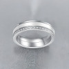 Anillo personalizable con linea de cerámica y circonitas