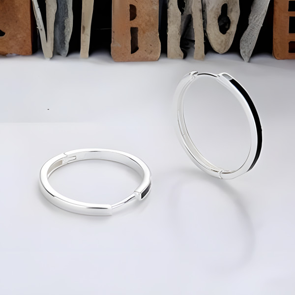 Boucles d'oreille argent creoles résine noire