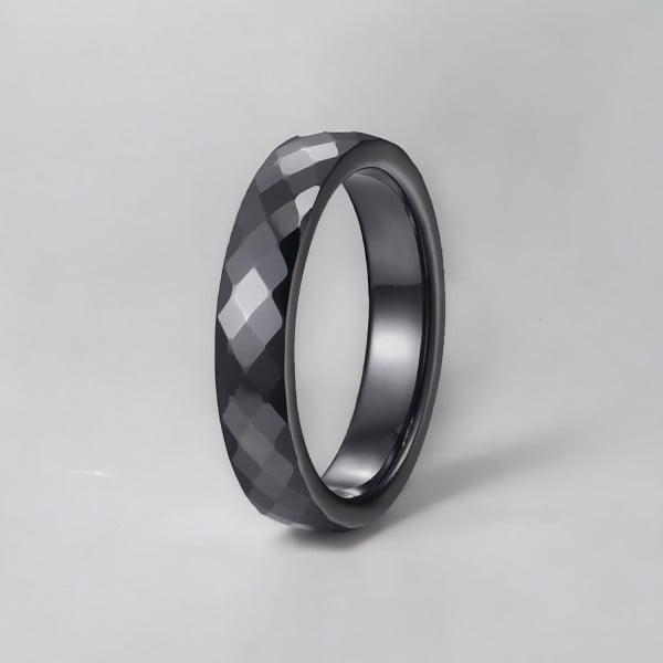 N6mm Bague personnalisee femme anneau ceramique noire facettes