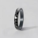 B6mm Bague personnalisee femme anneau ceramique noire facettes